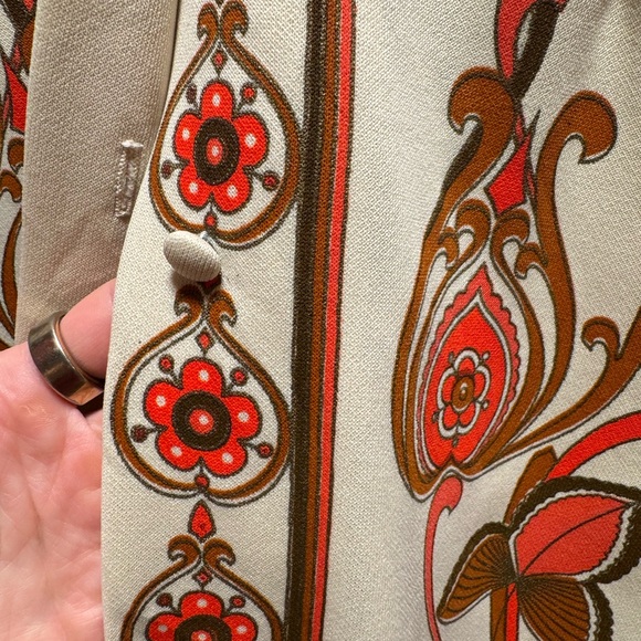 70’s Authentic Vintage Cream and Red/Orange Painted Dress - Picture 2 of 4